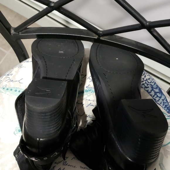 planet by earth boots